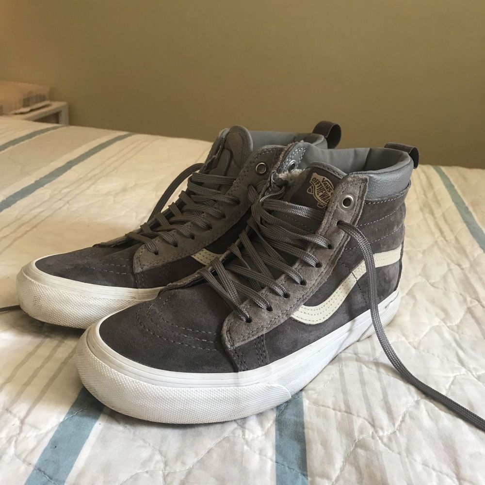 Vans sk8 hi Grey with lining size 6.5